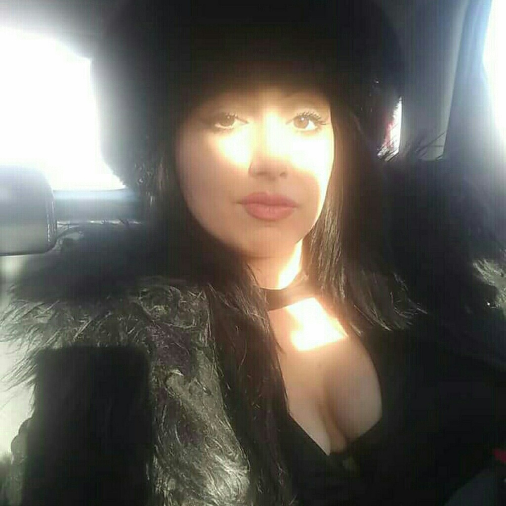 Meet your Posher, Makayla